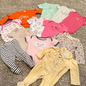 Baby Clothing Bundle w/Various Colors Nike Ralph Lauren modern moments Carters